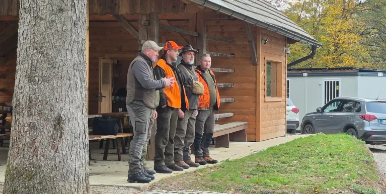Prvi skupni lov treh lovskih družin